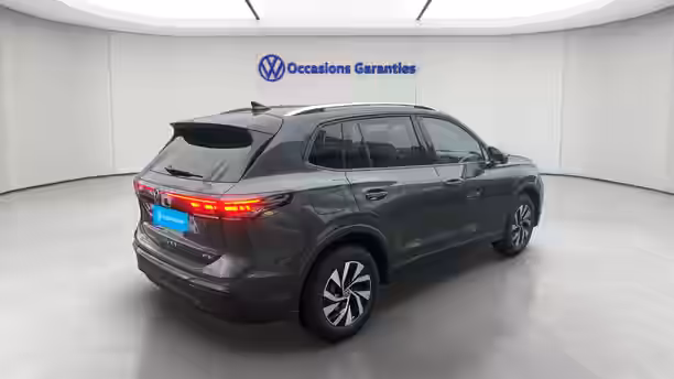 VOLKSWAGEN TIGUAN 5 / 21