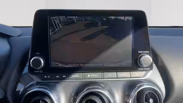 NISSAN JUKE 2023 18 / 21
