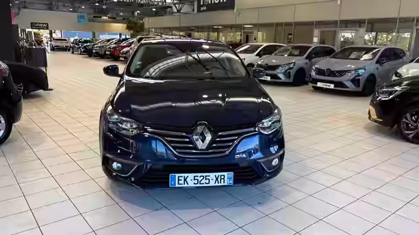 RENAULT MEGANE IV BERLINE 8 / 21