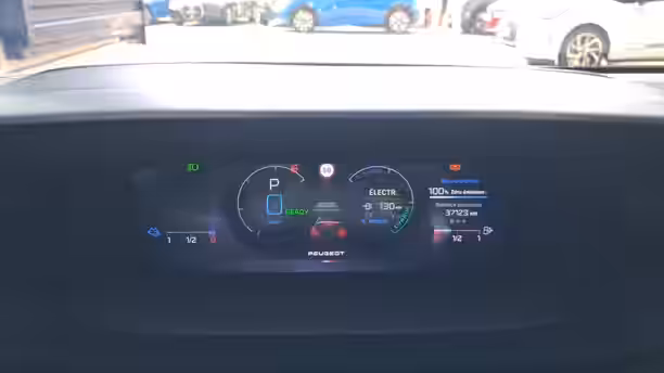 PEUGEOT 308 23 / 32