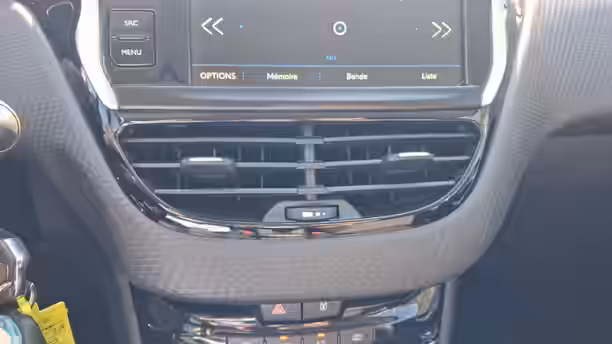 PEUGEOT 2008 BUSINESS 35 / 93
