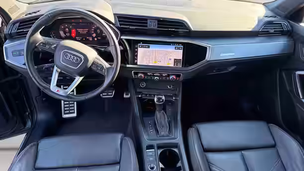 AUDI Q3 9 / 28