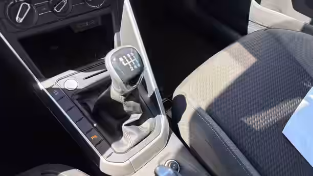 VOLKSWAGEN TAIGO 24 / 24