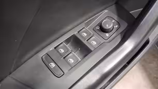 VOLKSWAGEN T-CROSS 21 / 24