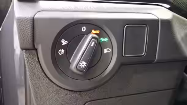 VOLKSWAGEN T-CROSS 22 / 24