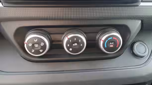RENAULT TRAFIC FOURGON 20 / 23