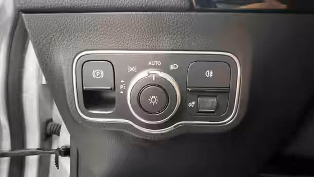 MERCEDES GLA 18 / 22
