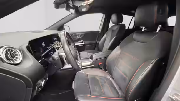 MERCEDES GLA 11 / 22