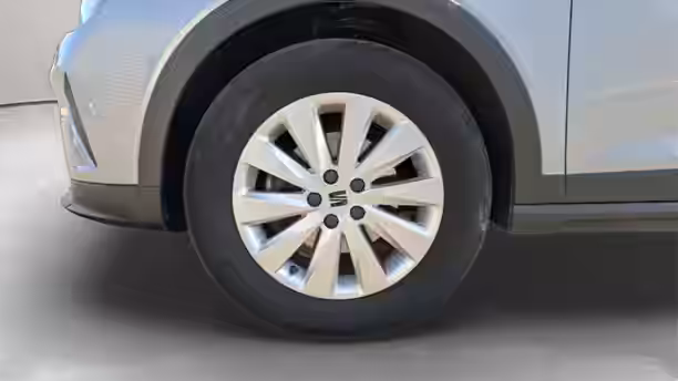 SEAT ARONA 15 / 31