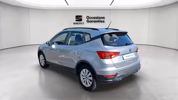 SEAT ARONA 3 / 31