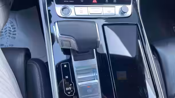 AUDI Q8 35 / 49