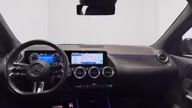 MERCEDES GLA 9 / 22