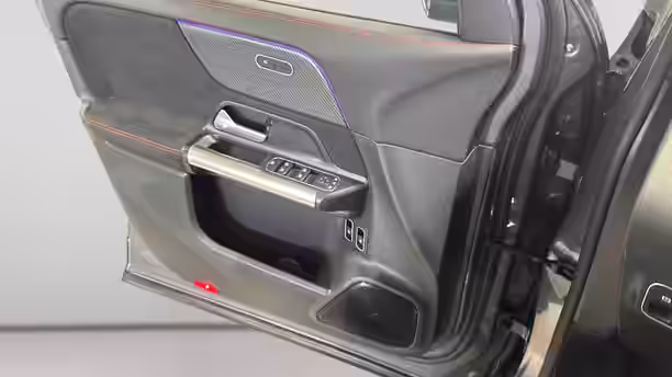MERCEDES GLA 18 / 22