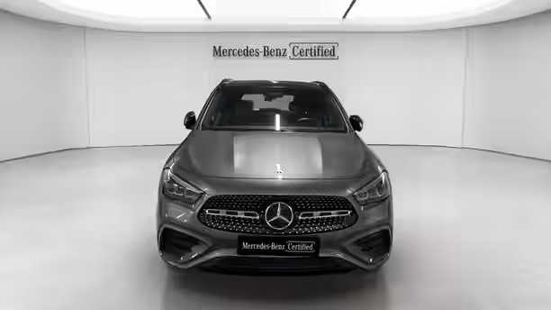 MERCEDES GLA 8 / 22