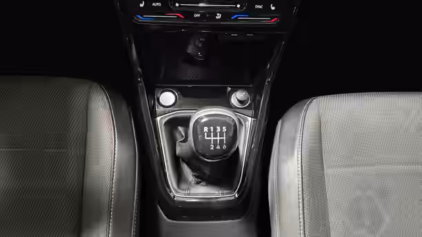 VOLKSWAGEN T-CROSS 15 / 38
