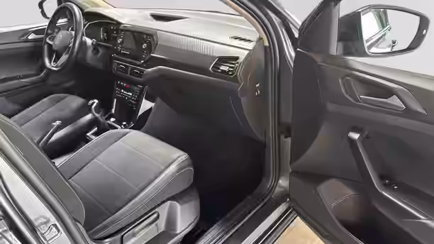 VOLKSWAGEN T-CROSS 36 / 38
