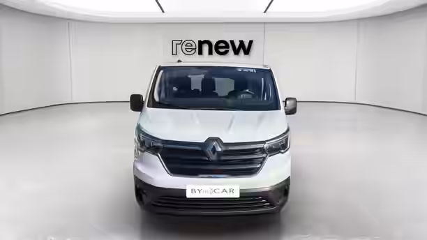 RENAULT TRAFIC FOURGON 8 / 24
