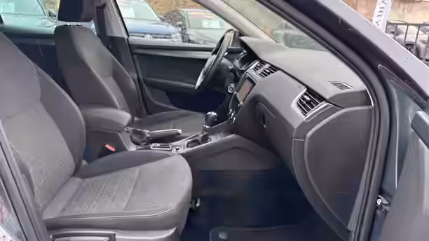 SKODA OCTAVIA COMBI 20 / 20