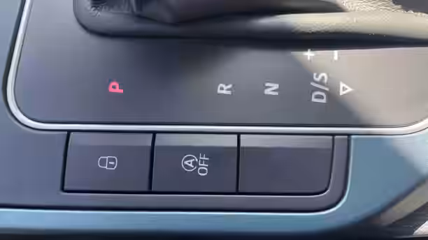 SEAT ARONA 36 / 38