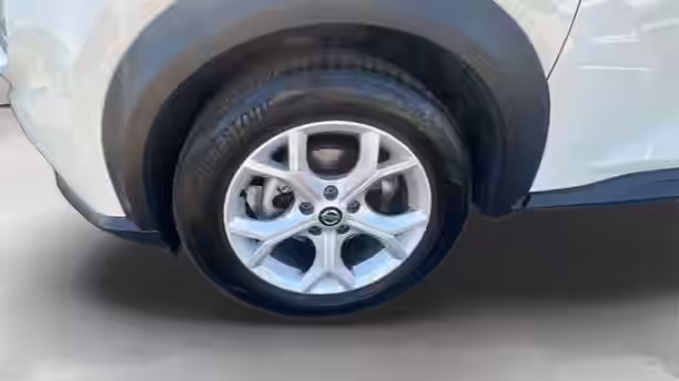 NISSAN JUKE 2021.5 14 / 23