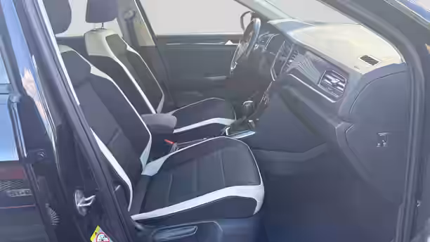 VOLKSWAGEN T-ROC 20 / 28