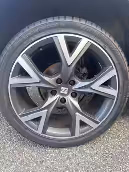SEAT ATECA 24 / 26