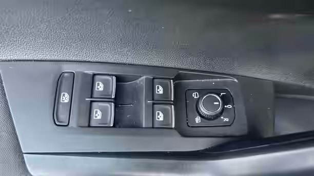 VOLKSWAGEN TAIGO 19 / 20