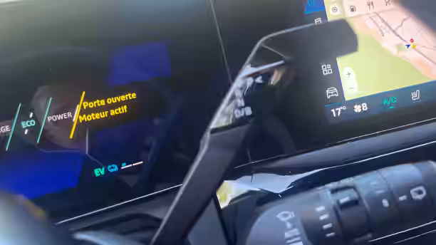 RENAULT CLIO VI HYBRID 22 / 22