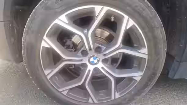 BMW X1 F48 LCI 15 / 24