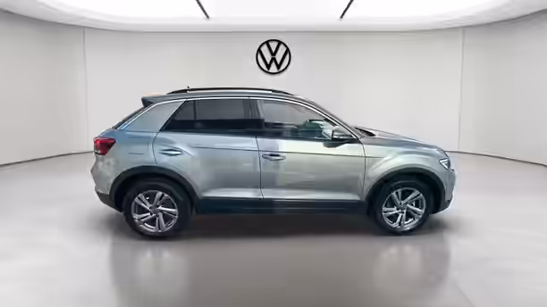 VOLKSWAGEN T-ROC 6 / 23