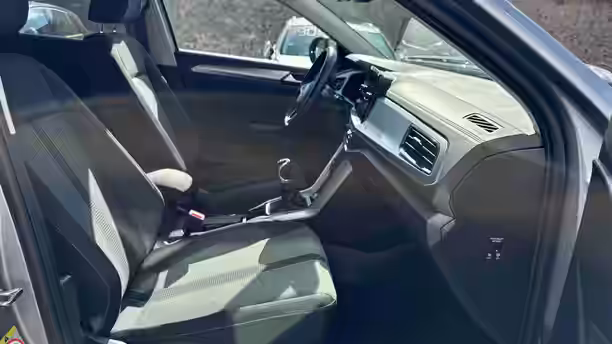 VOLKSWAGEN T-ROC 21 / 23