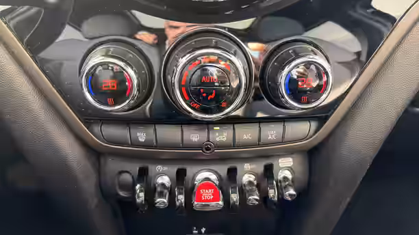 MINI COUNTRYMAN F60 LCI 13 / 26