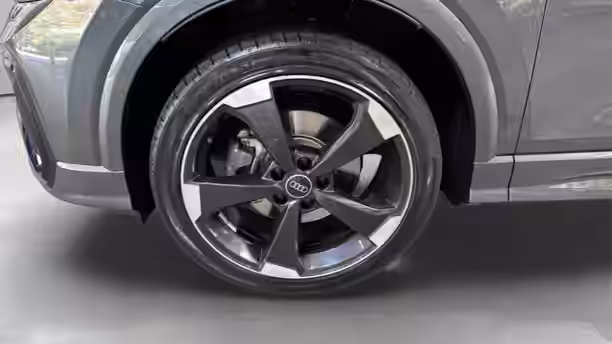 AUDI Q2 18 / 37