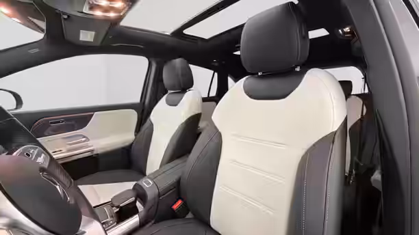 MERCEDES GLA 11 / 28