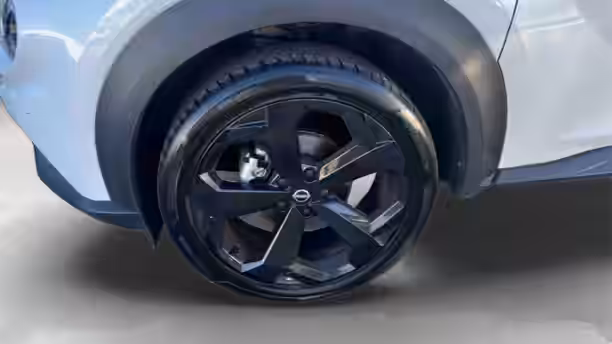 NISSAN JUKE 14 / 23