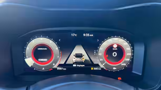 NISSAN JUKE 16 / 23