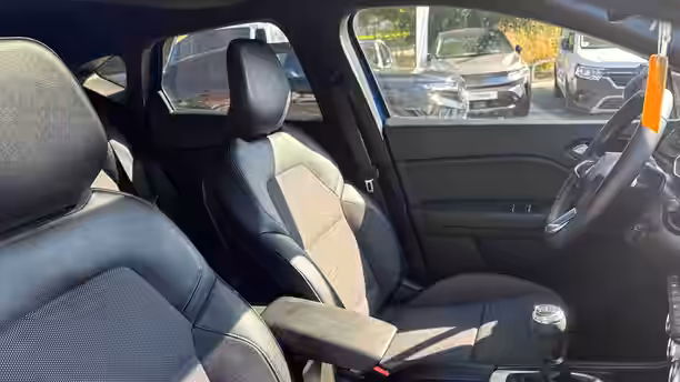 RENAULT CAPTUR 24 / 24