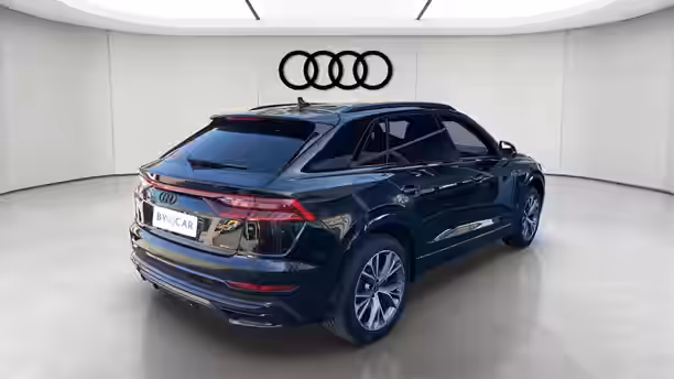 AUDI Q8 5 / 49