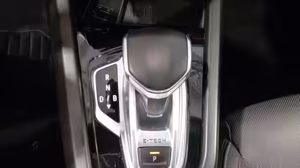 RENAULT ARKANA 18 / 21