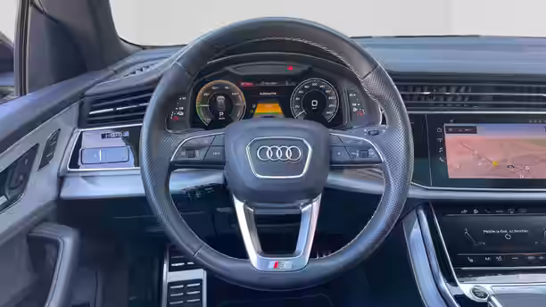 AUDI Q8 10 / 49