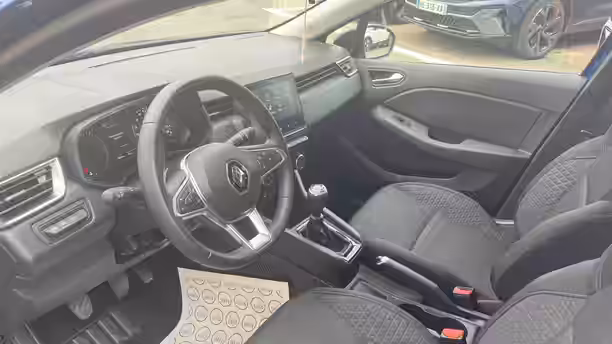 RENAULT CLIO V 24 / 24