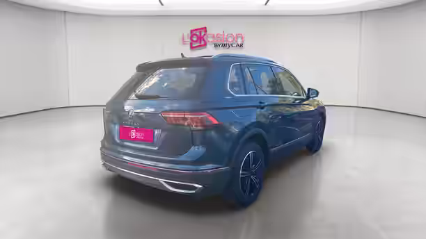 VOLKSWAGEN TIGUAN 5 / 25