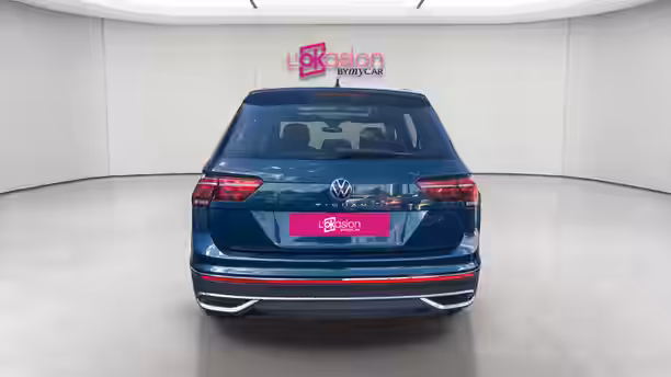 VOLKSWAGEN TIGUAN 4 / 25