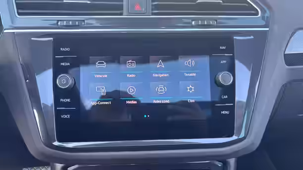 VOLKSWAGEN TIGUAN 11 / 25