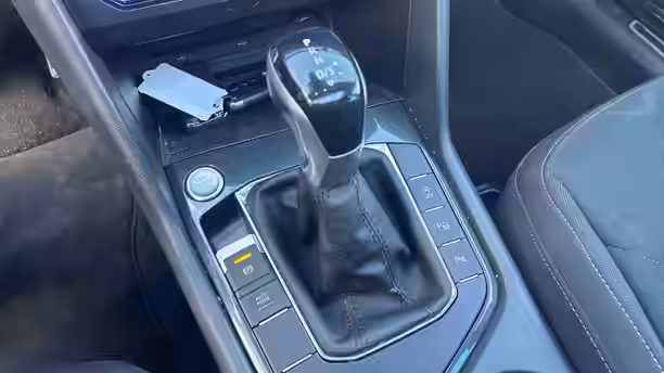 VOLKSWAGEN TIGUAN 12 / 25