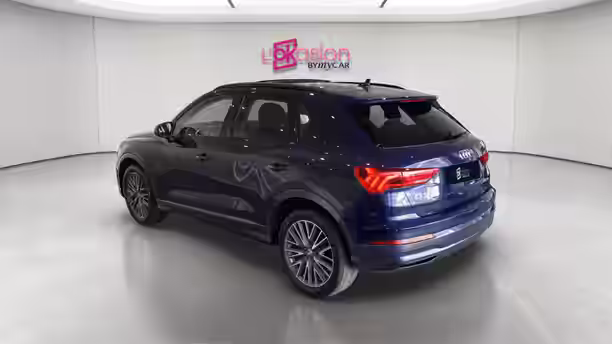 AUDI Q3 3 / 27