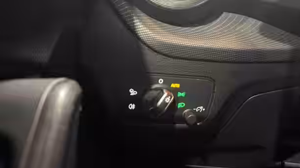 AUDI Q2 30 / 32