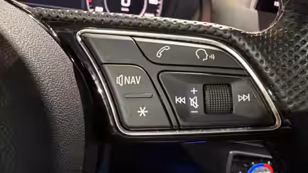 AUDI Q2 26 / 32