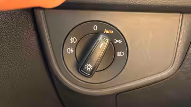 VOLKSWAGEN POLO 26 / 30