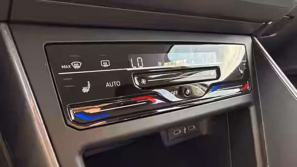 VOLKSWAGEN POLO 28 / 30
